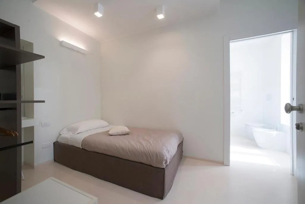Bed & Breakfast L'Ottava Guesthouse Milan Italy